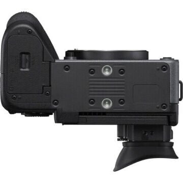 Sony FX2 Body + Sony FE 24-50mm f/2,8 G Lensli Kit