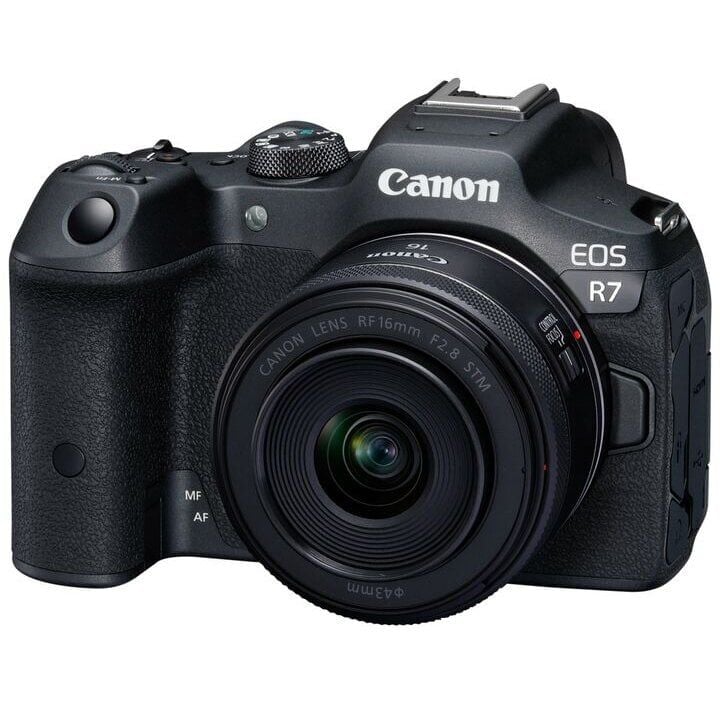 Canon EOS R7 RF 16mm f/2.8 STM Lens