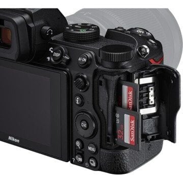 Nikon Z5 Body + Nikon FTZ II Mount Adaptör