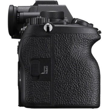 Sony A7R V Body + SEL 100-400mm GM Lens
