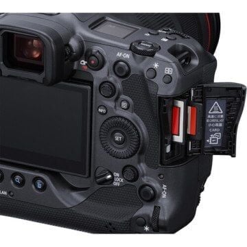 Canon EOS R3 Body + RF 24-70mm F/2.8L IS USM Lens