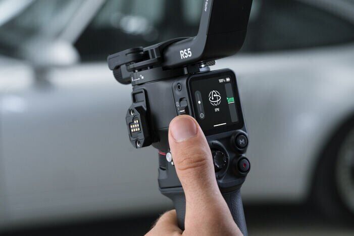 DJI RS 5 Gimbal Stabilizer Combo Kit
