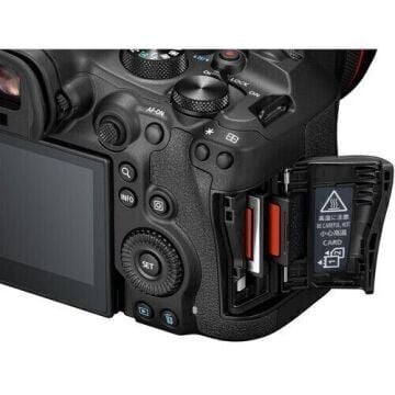Canon EOS R6 Mark III + Canon RF 24-50mm f/4.5-6.3 IS STM Lens