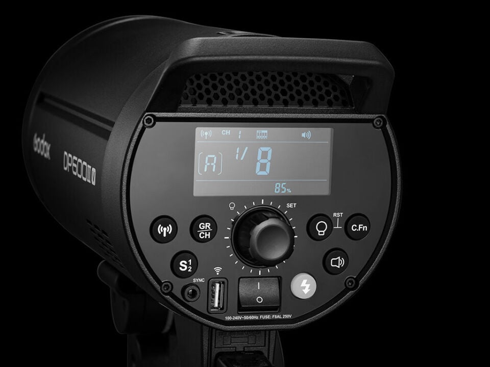 Godox DP600 III V 600W Paraflaş (LED Model Lambalı)