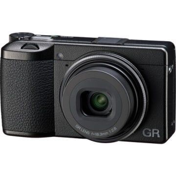 Ricoh GR III HDF Dijital Fotoğraf Makinesi
