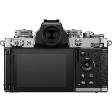 Nikon Z fc 18-140mm VR Lens