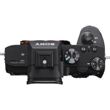 Sony A7 III 24-105mm F4 OSS Lensli Kit