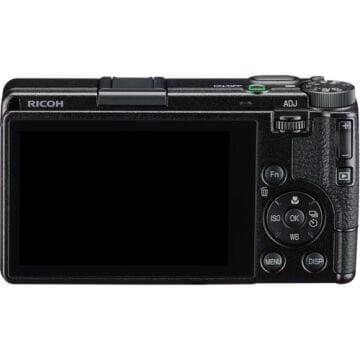 Ricoh GR IV Dijital Fotoğraf Makinesi