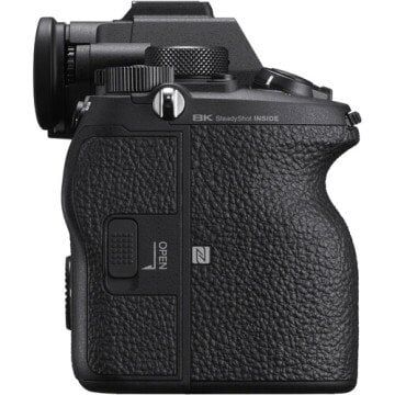 Sony Alpha A1 Fotoğraf Makinesi (Body)