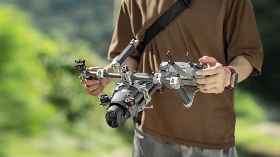 Tilta TA-T86-A-TW  DJI Mavic 4 Pro için El Tipi Destek Sistemi – Titanyum Beyaz