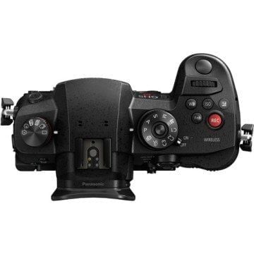 Panasonic Lumix GH5S 14-140mm Lensli Kit