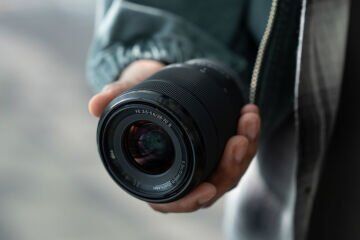 Sony FE 28-70mm f/3.5-5.6 OSS II Lens