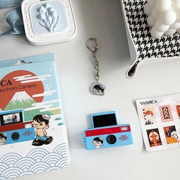 Yashica Funtastic Keychain Camera (YASHICA Boy Adventure)