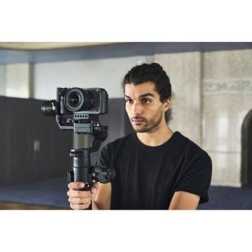 Sony FX30 Body + Sony E 10-20mm f/4 PZ G Lens