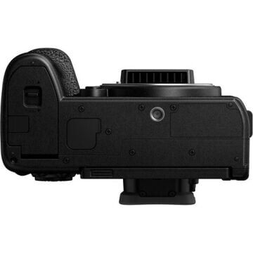 Panasonic Lumix S5 IIX + S 20-60mm f/3.5-5.6 Lens