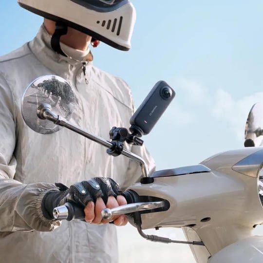 Insta360 X5 Aksiyon Kamerası Moto Ayna Kiti (1 TB)